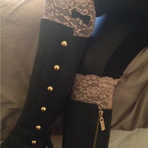 Brand new Handmade stretch lace boot cuffs.One Size